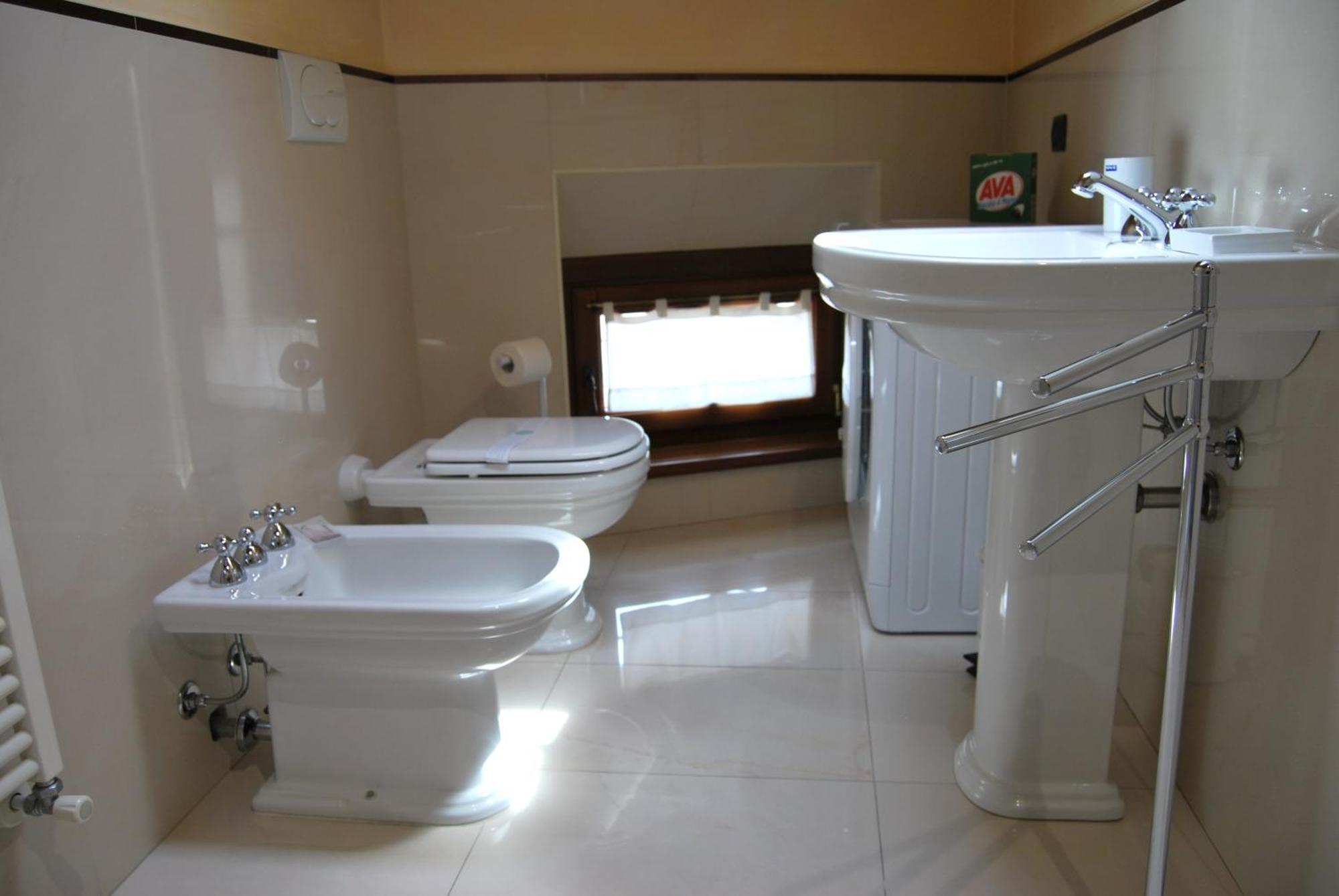شقة Attic 1 Centro Storico بسكييرا ديل غاردا المظهر الخارجي الصورة